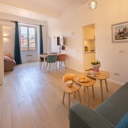 06A3 - Lovely Apartment In The Heart Of Old Ница Екстериор снимка