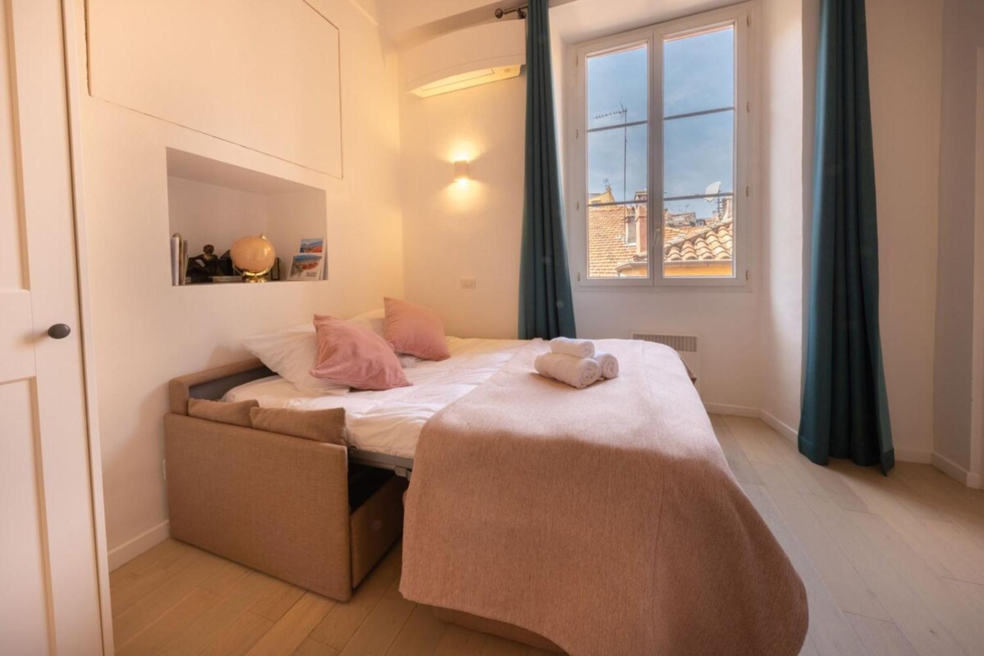 06A3 - Lovely Apartment In The Heart Of Old Ница Екстериор снимка