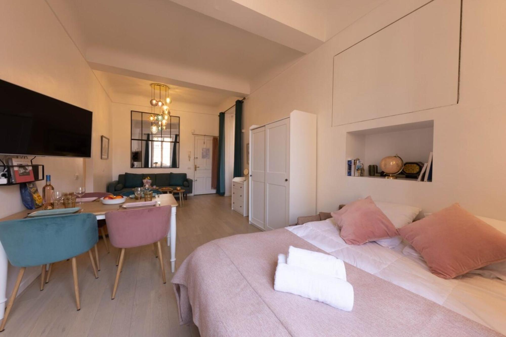 06A3 - Lovely Apartment In The Heart Of Old Ница Екстериор снимка