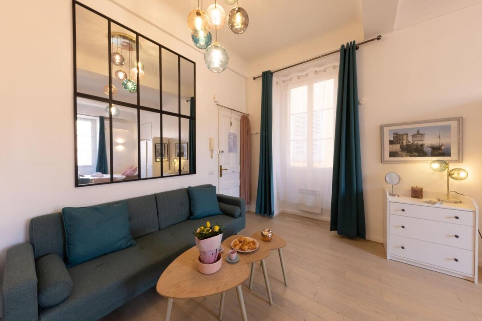 06A3 - Lovely Apartment In The Heart Of Old Ница Екстериор снимка