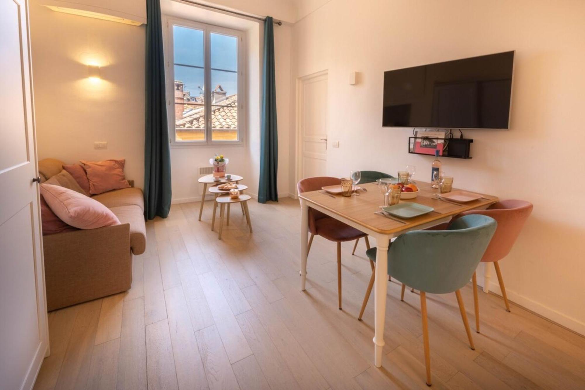 06A3 - Lovely Apartment In The Heart Of Old Ница Екстериор снимка