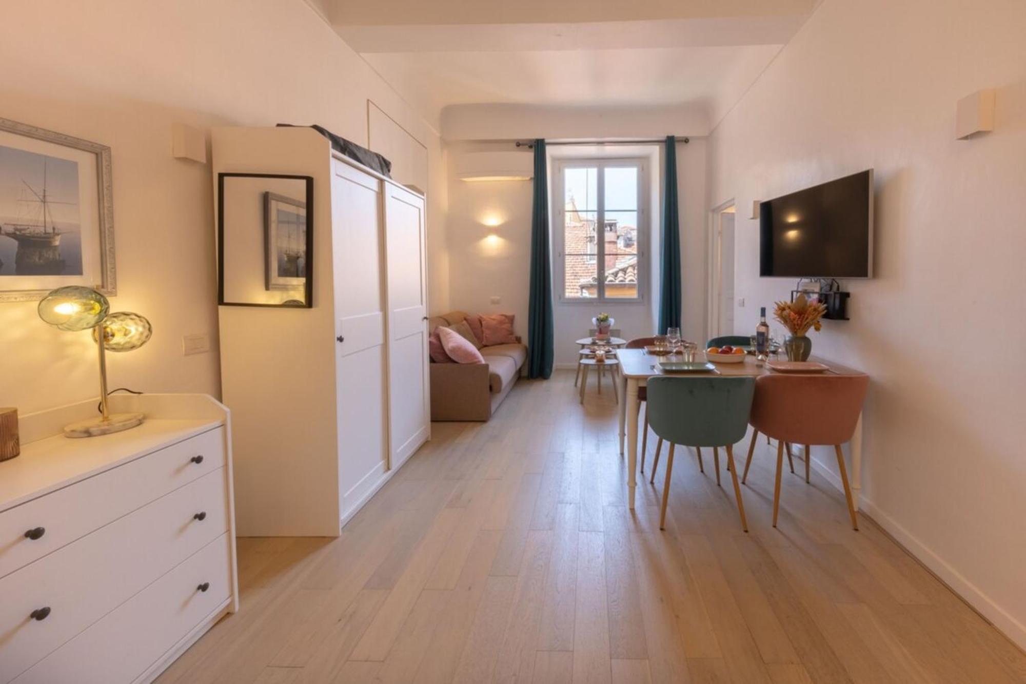 06A3 - Lovely Apartment In The Heart Of Old Ница Екстериор снимка