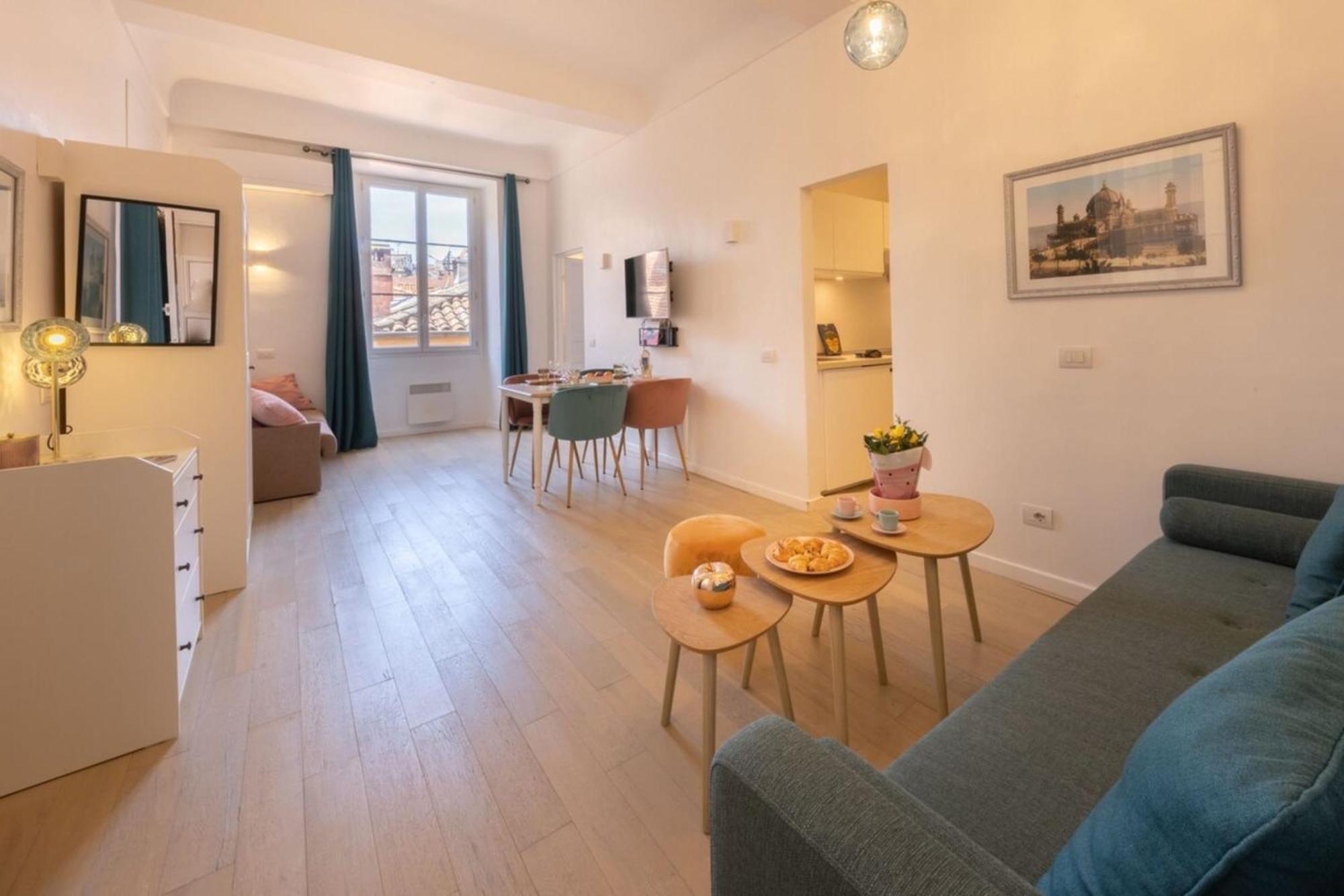 06A3 - Lovely Apartment In The Heart Of Old Ница Екстериор снимка